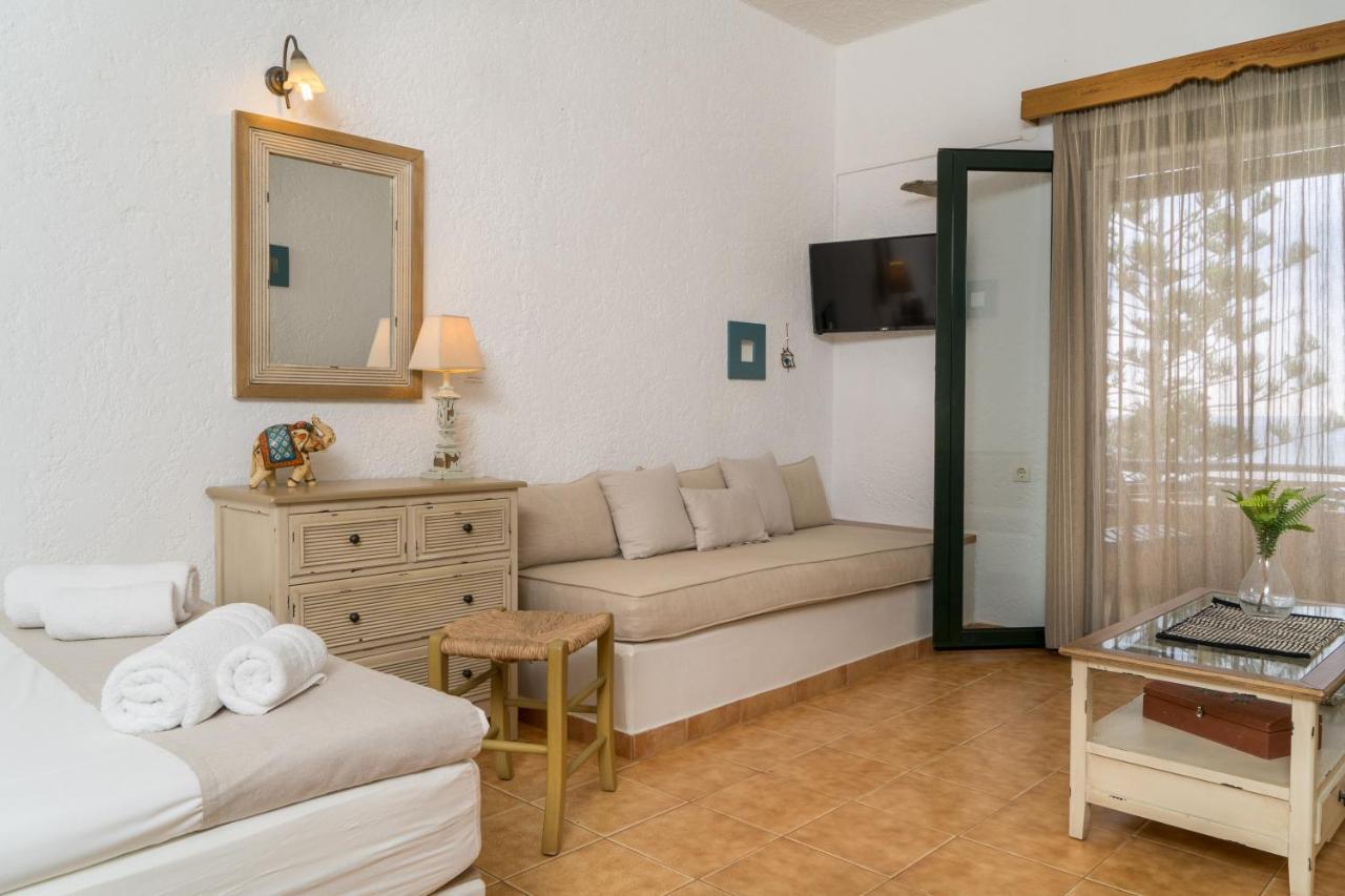 Villa Plori Makrýgialos Esterno foto