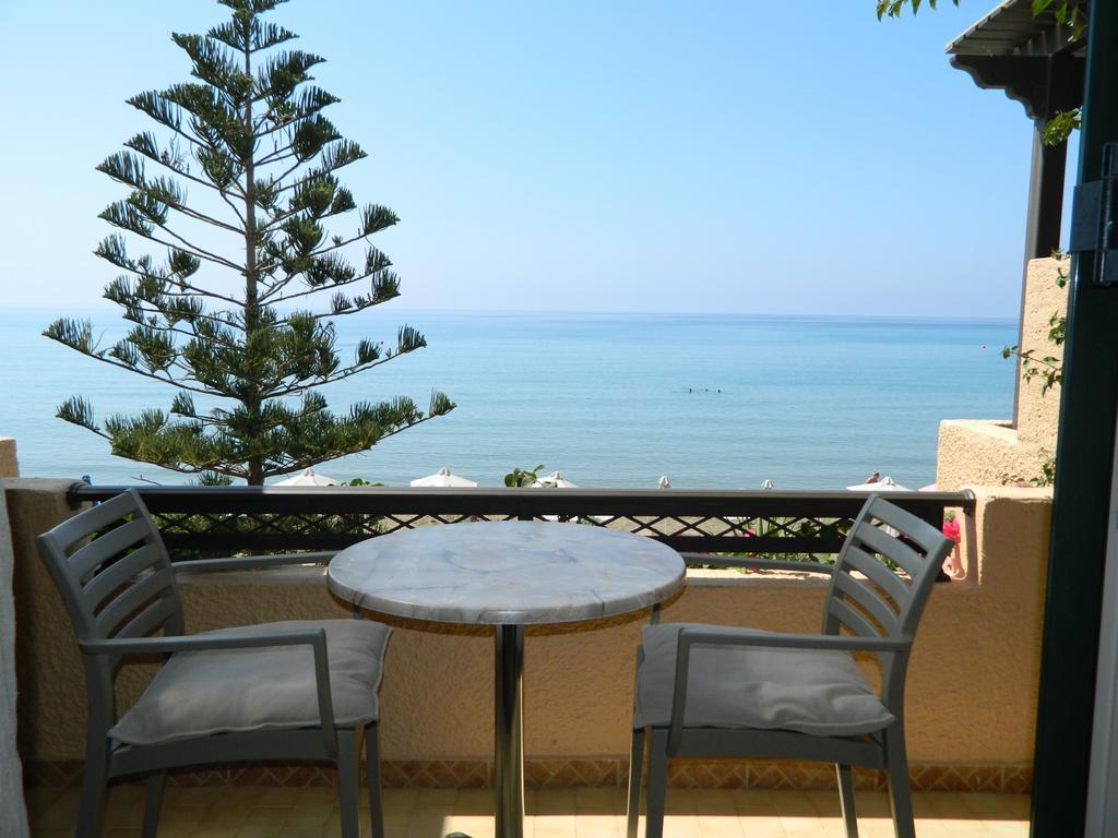 Villa Plori Makrýgialos Esterno foto